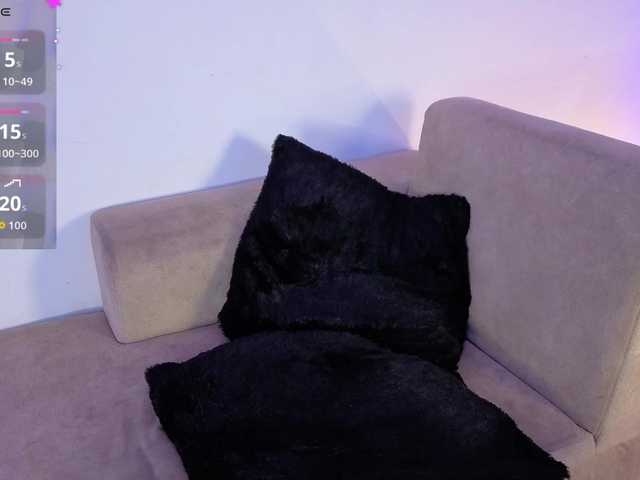 le modèle Scarlett-Walker05 est en webcam porno dans un show sur le site bongacams, il possède les tags suivants: Latino/Hispanic,Brunette,Shaved