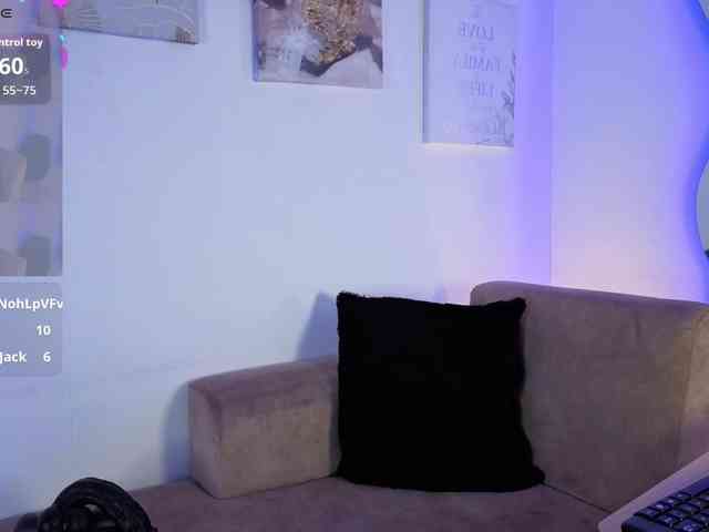 Scarlett-Walker0... Live Webcam on BongaCams