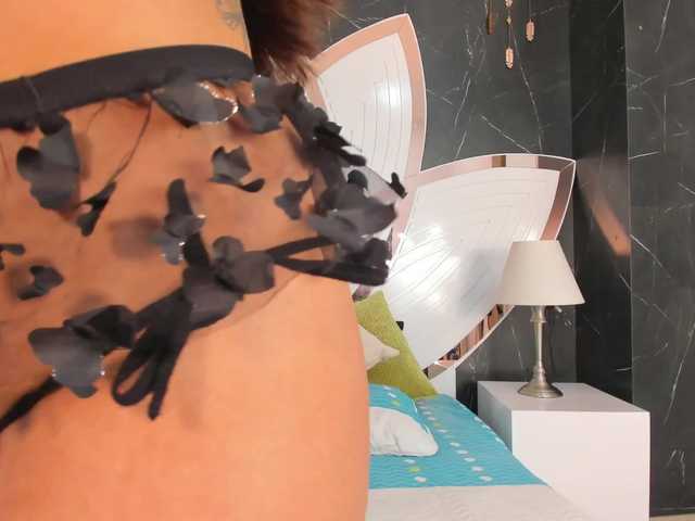 Leia-Honey live cam on BongaCams