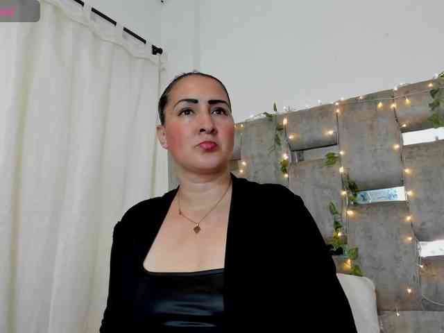 KyleDoom Live Webcam on BongaCams