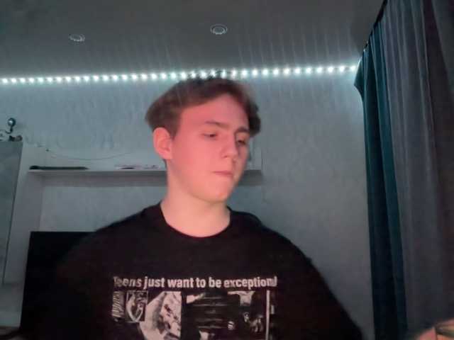 go to chat with tiny-t0n