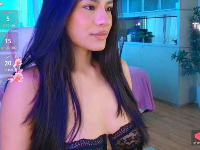 Cassandra-Avery live cam on BongaCams