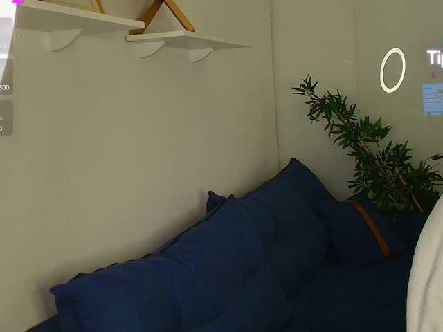 Cassandra-Avery live cam on BongaCams