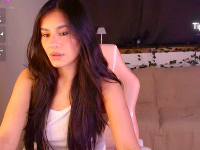 Cassandra-Avery live cam on BongaCams