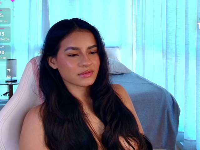 Cassandra-Avery live cam on BongaCams