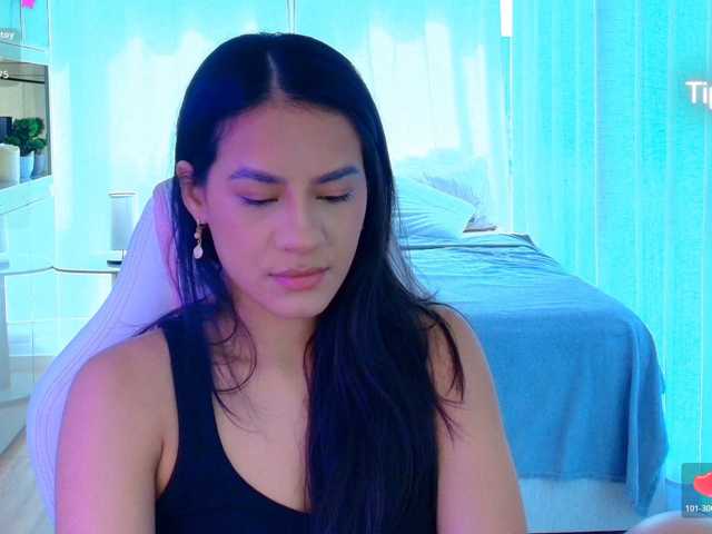 Cassandra-Avery live cam on BongaCams
