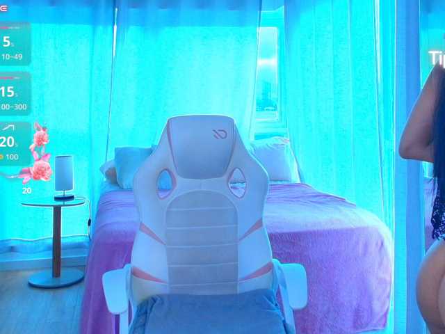 Cassandra-Avery live cam on BongaCams