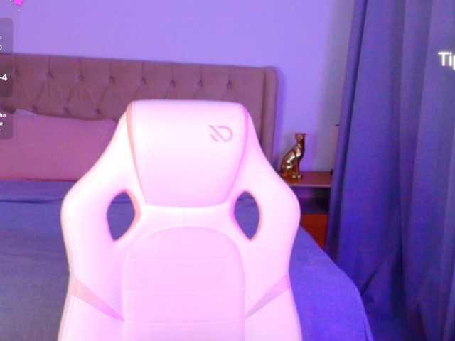 Cassandra-Avery, live now on BongaCams