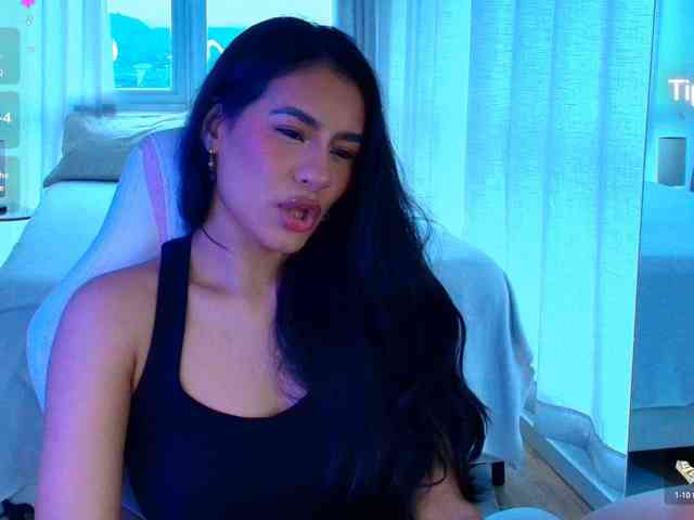 Cassandra-Avery webcam