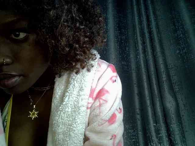 Sassyjuma webcam
