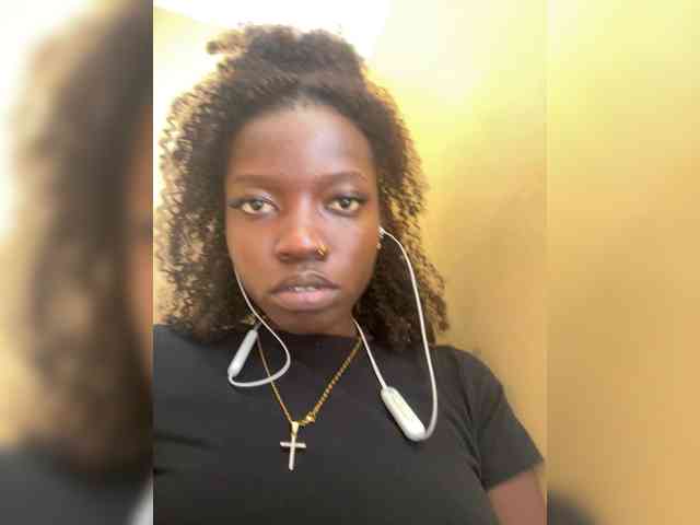 Sassyjuma webcam