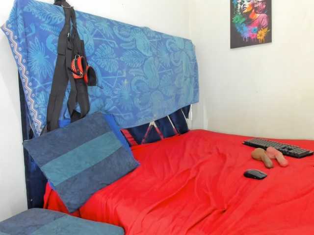 MiaCapricce live cam on BongaCams