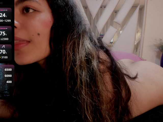 mady-johnson live cam on BongaCams