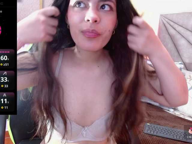 mady-johnson live cam on BongaCams