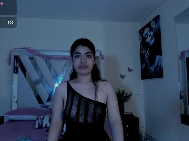 mady-johnson live cam on BongaCams