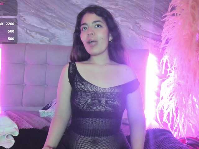 mady-johnson live cam on BongaCams
