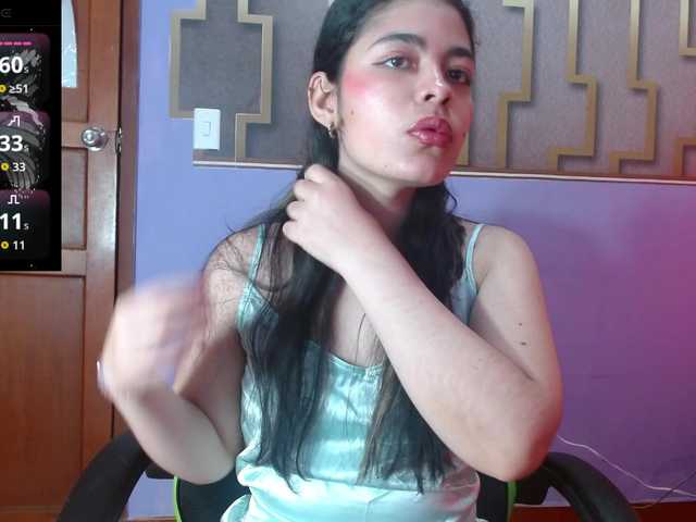 mady-johnson live cam on BongaCams