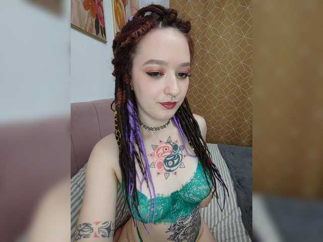 AmeliaRosea live cam on BongaCams
