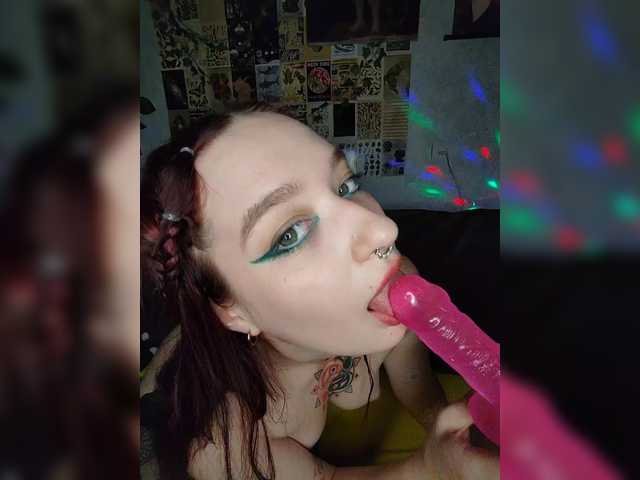 AmeliaRosea live webcam show