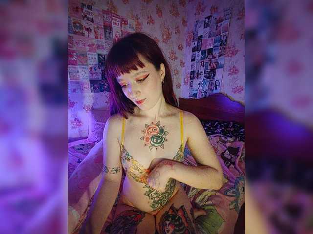 AmeliaRosea live cam on BongaCams