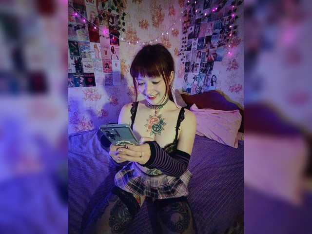 AmeliaRosea live cam on BongaCams
