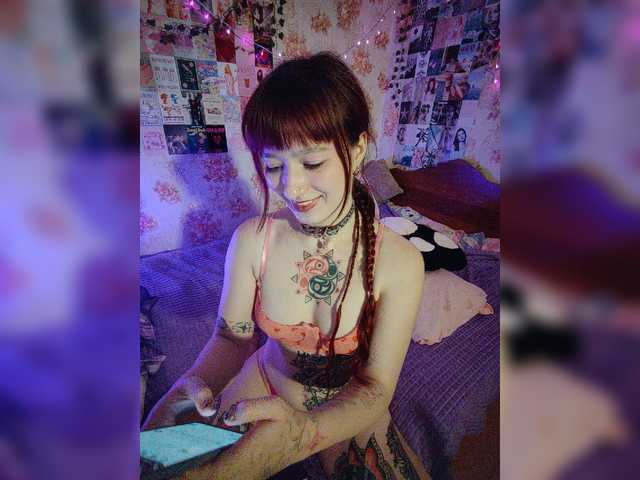 AmeliaRosea live cam on BongaCams