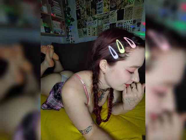 AmeliaRosea webcam