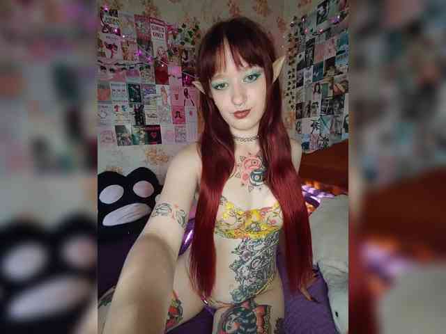 AmeliaRosea webcam