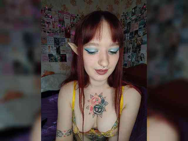 AmeliaRosea webcam