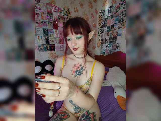 AmeliaRosea webcam