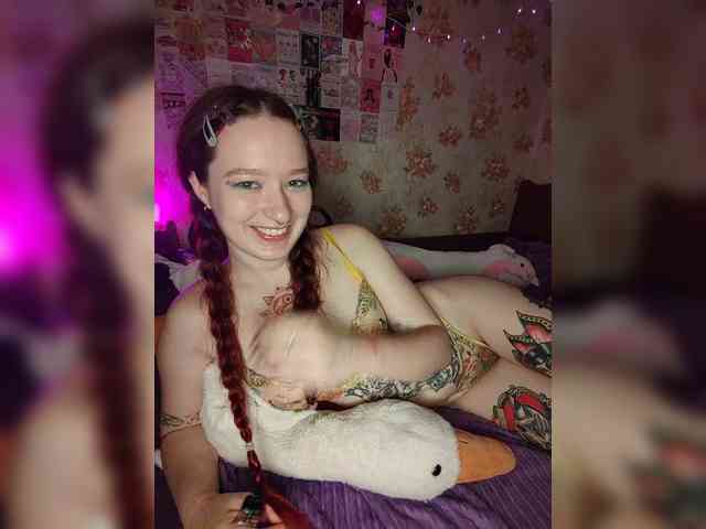 AmeliaRosea webcam