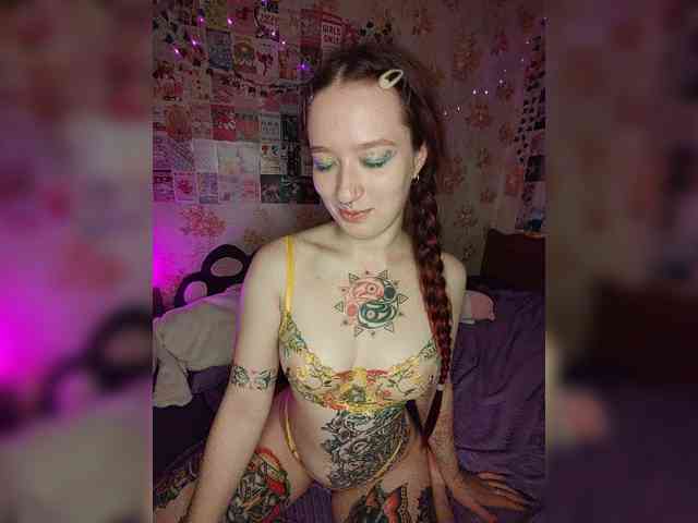 AmeliaRosea webcam