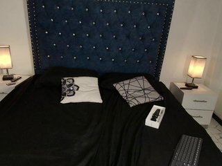 Kitty-meow Porn Show