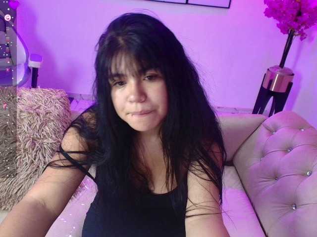 Kitty-meow live cam on BongaCams