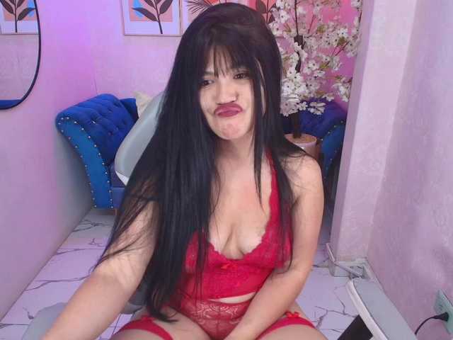 Kitty-meow live cam on BongaCams