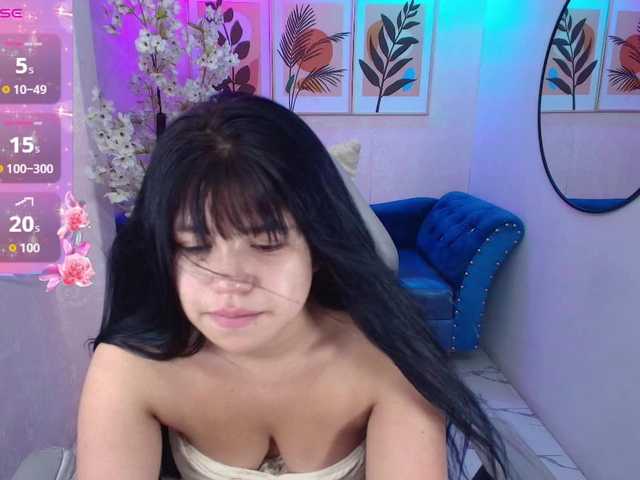 Kitty-meow live cam on BongaCams