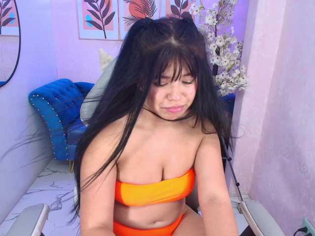 Kitty-meow live cam on BongaCams