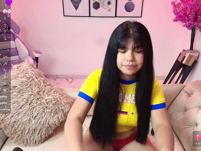 Kitty-meow live cam on BongaCams