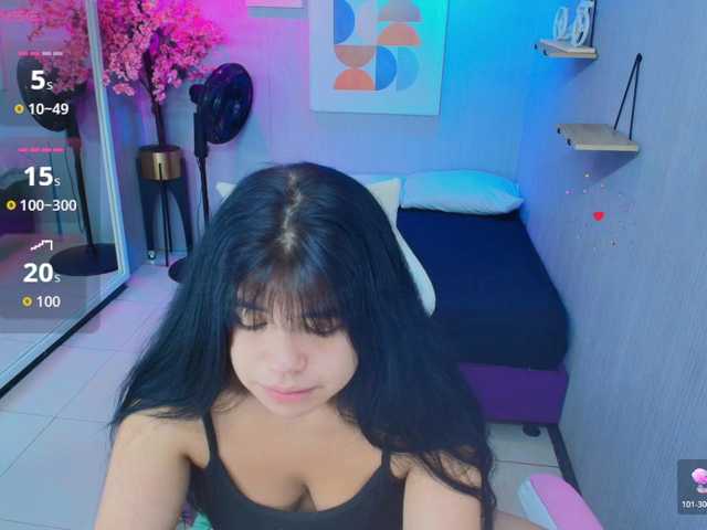 Kitty-meow live cam on BongaCams