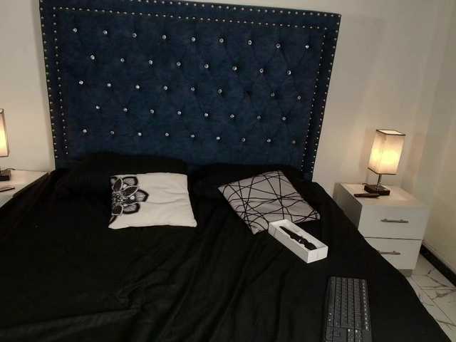 kitty-meow live sex
