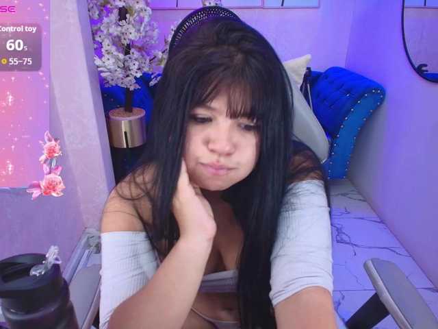 Kitty-meow live webcam show
