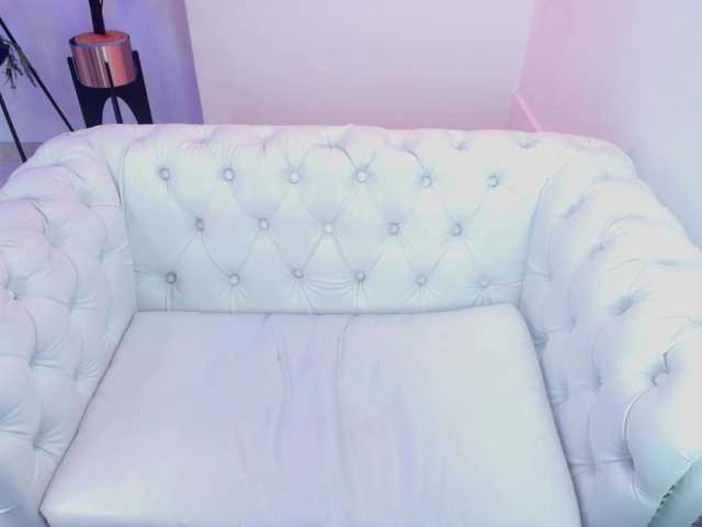 Kitty-meow live cam on BongaCams
