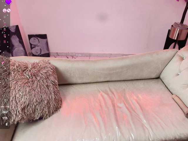 Kitty-meow live cam on BongaCams