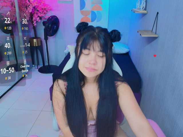 Kitty-meow live cam on BongaCams
