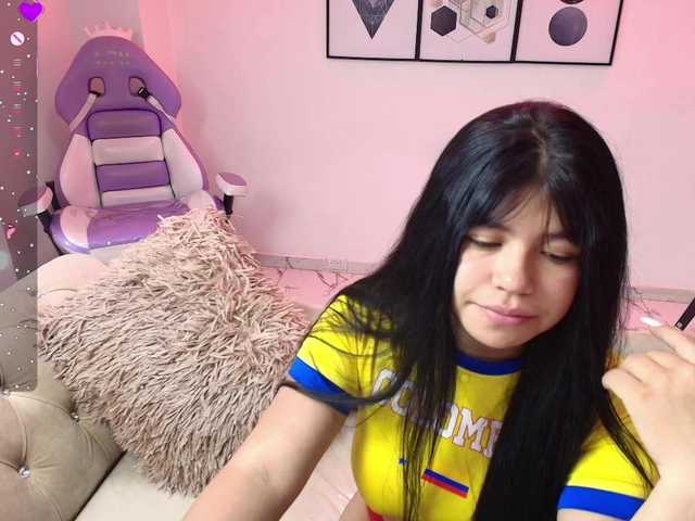 Kitty-meow live cam on BongaCams