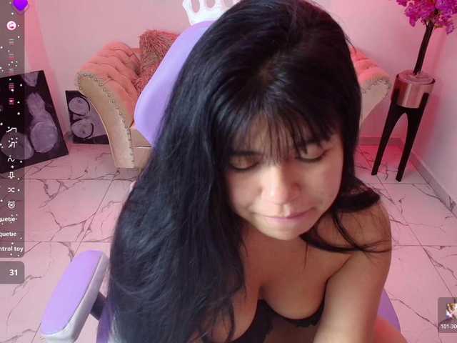 Kitty-meow live cam on BongaCams