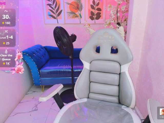 Kitty-meow live cam on BongaCams