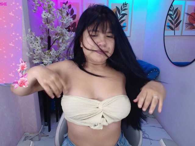 Kitty-meow live cam on BongaCams