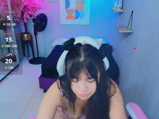 Kitty-meow live cam on BongaCams