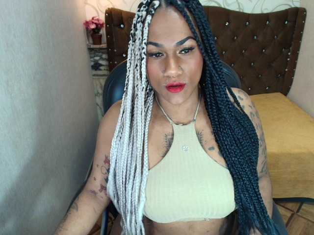 ParisHazel live cam on BongaCams